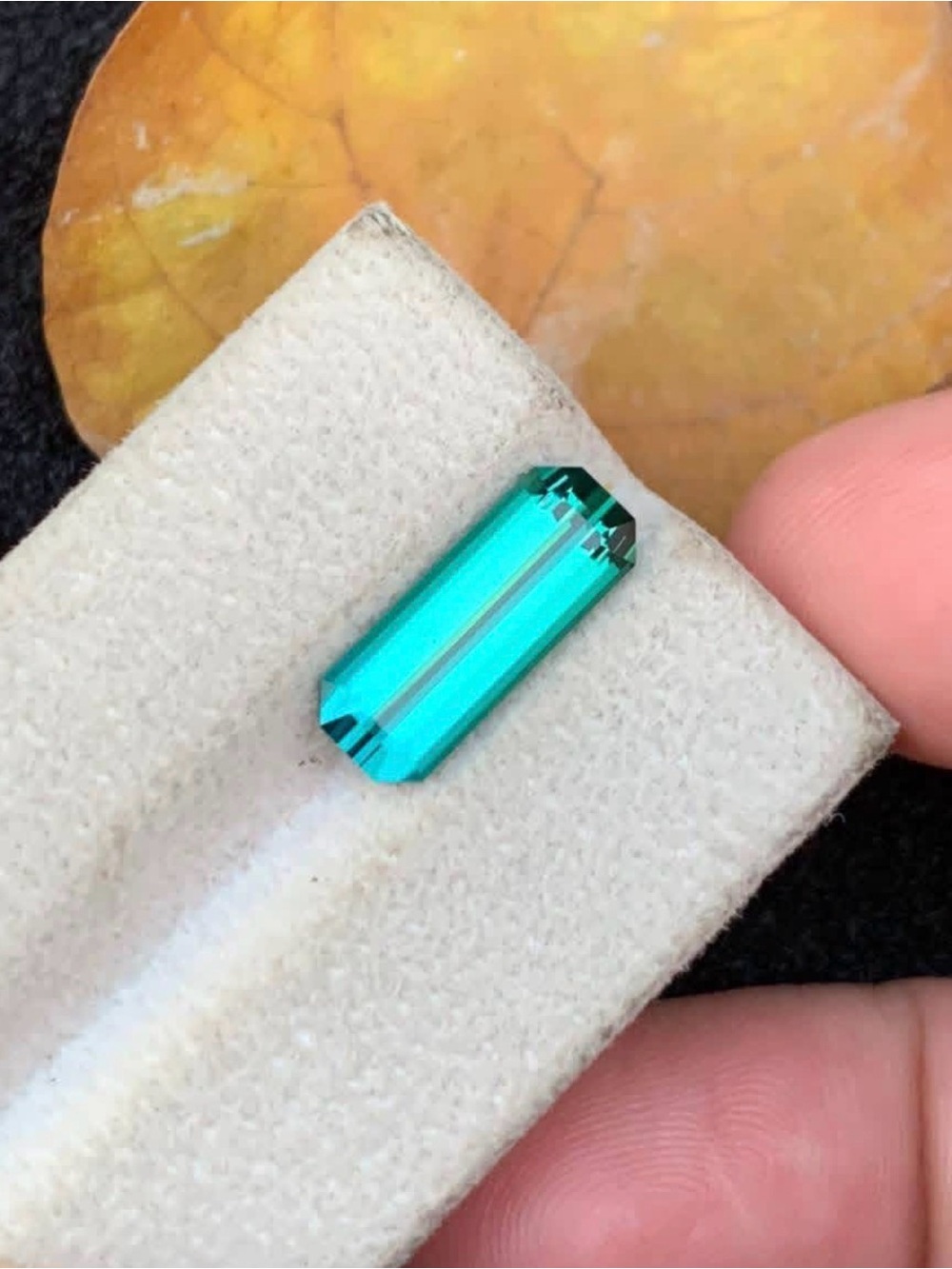 100% Natural, Earth-Mined Gemstone - Picture 3 of 8